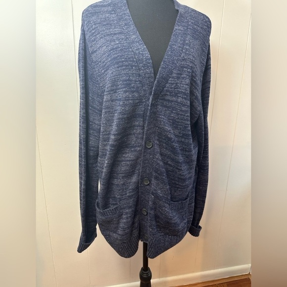 Urban Pipeline Women’s XL Navy Sweater Cardigan - Picture 6 of 13